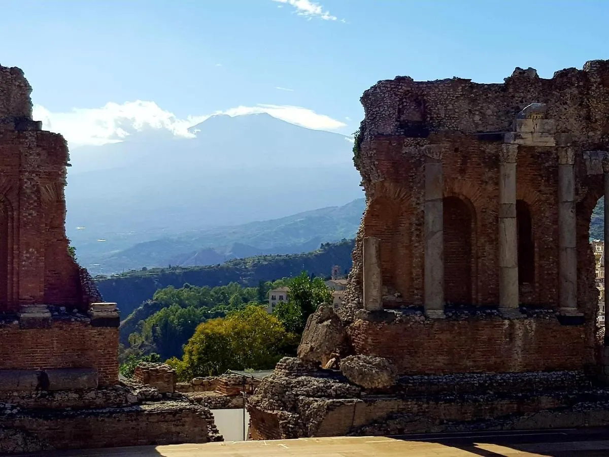 Charming Apartment In Zafferana Etnea With Mountain View 65 M²