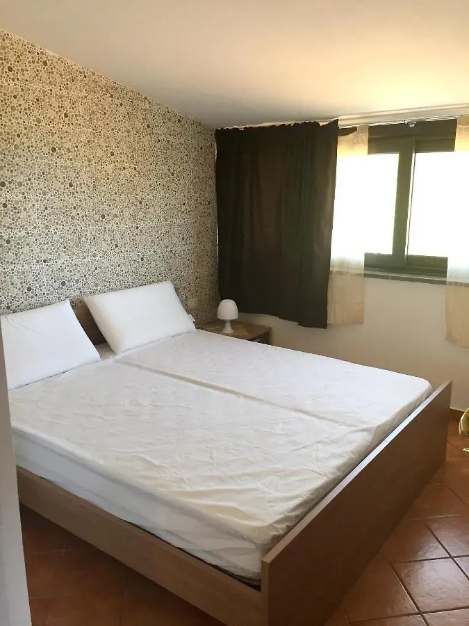 Charming Apartment In Zafferana Etnea With Mountain View 65 M²